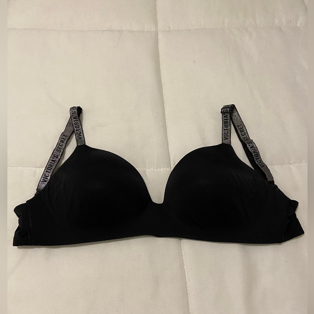 Victoria Secret Bra - Picture 3 of 4